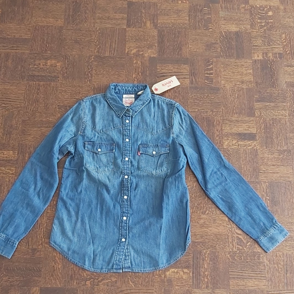 🌞SALE😎Levi's denim shirt